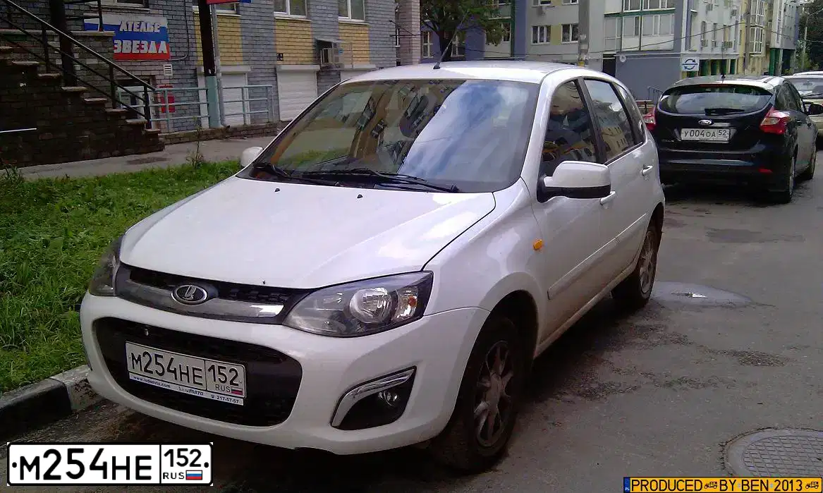 Фото автомобиля LADA 2192 KALINA, 2013 — госномер М254НЕ152. Цвет: Белый