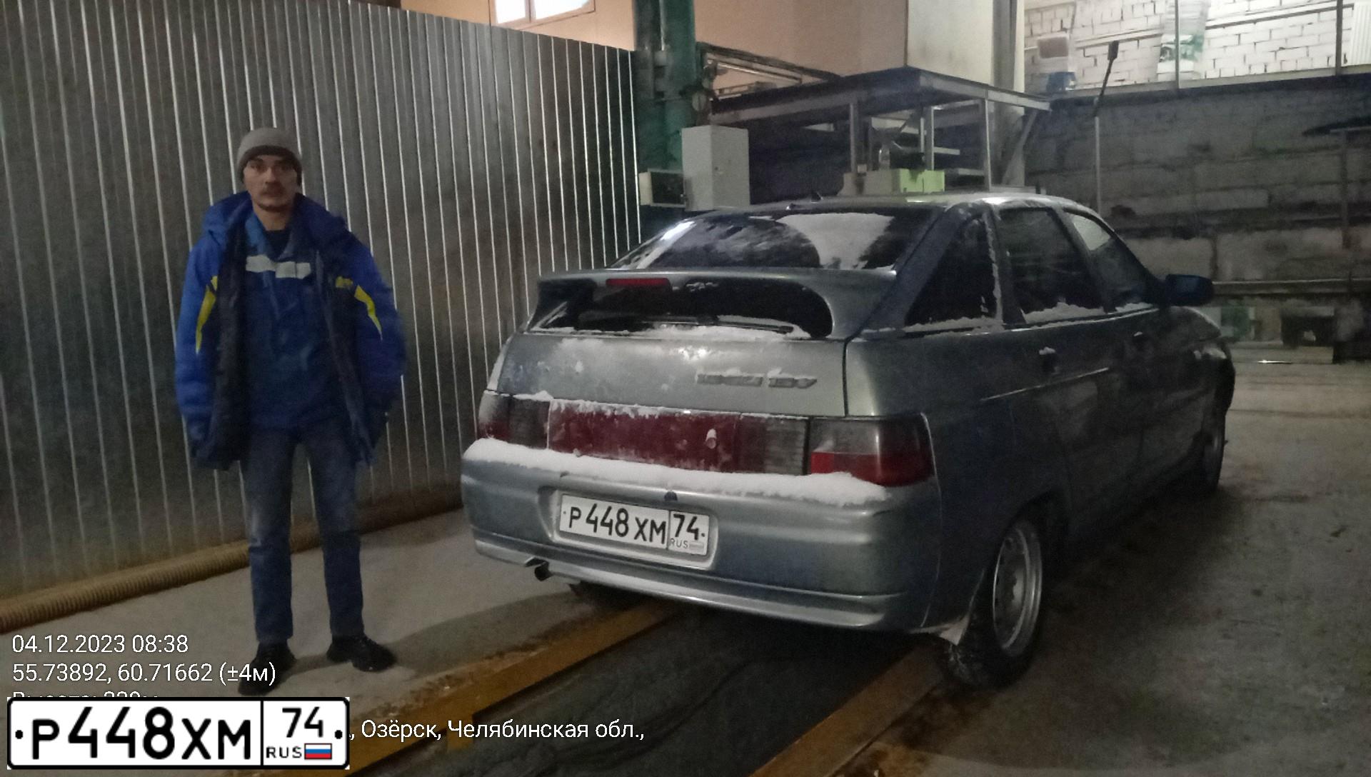 Фото автомобиля LADA 2112, 2002 — госномер Р448ХМ74. Цвет: СЕРЕБРИСТО-ЖЕЛТЫЙ