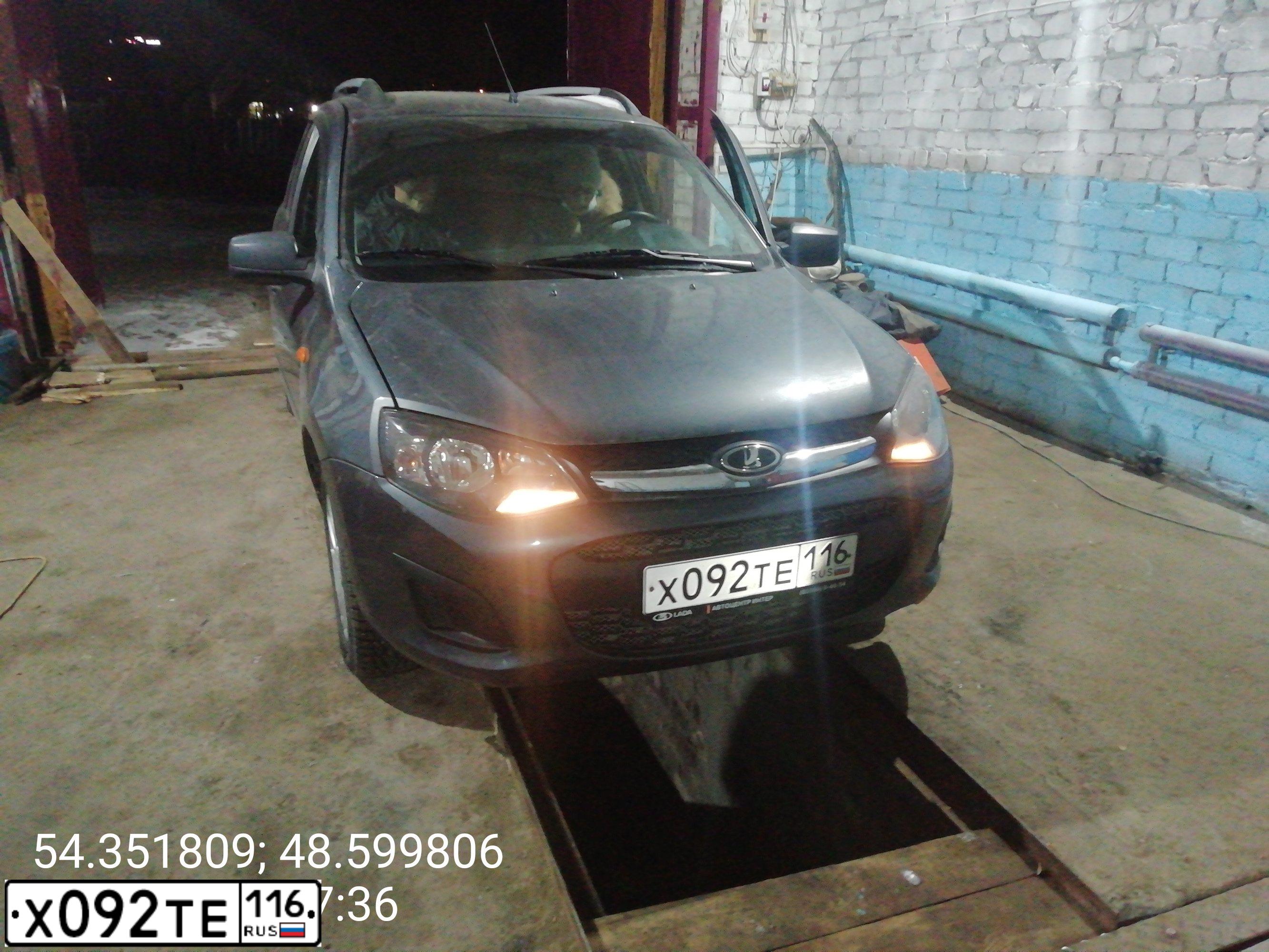 Фото автомобиля LADA 2194 KALINA, 2016 — госномер М100УУ73. Цвет: серебристо-темно-серый