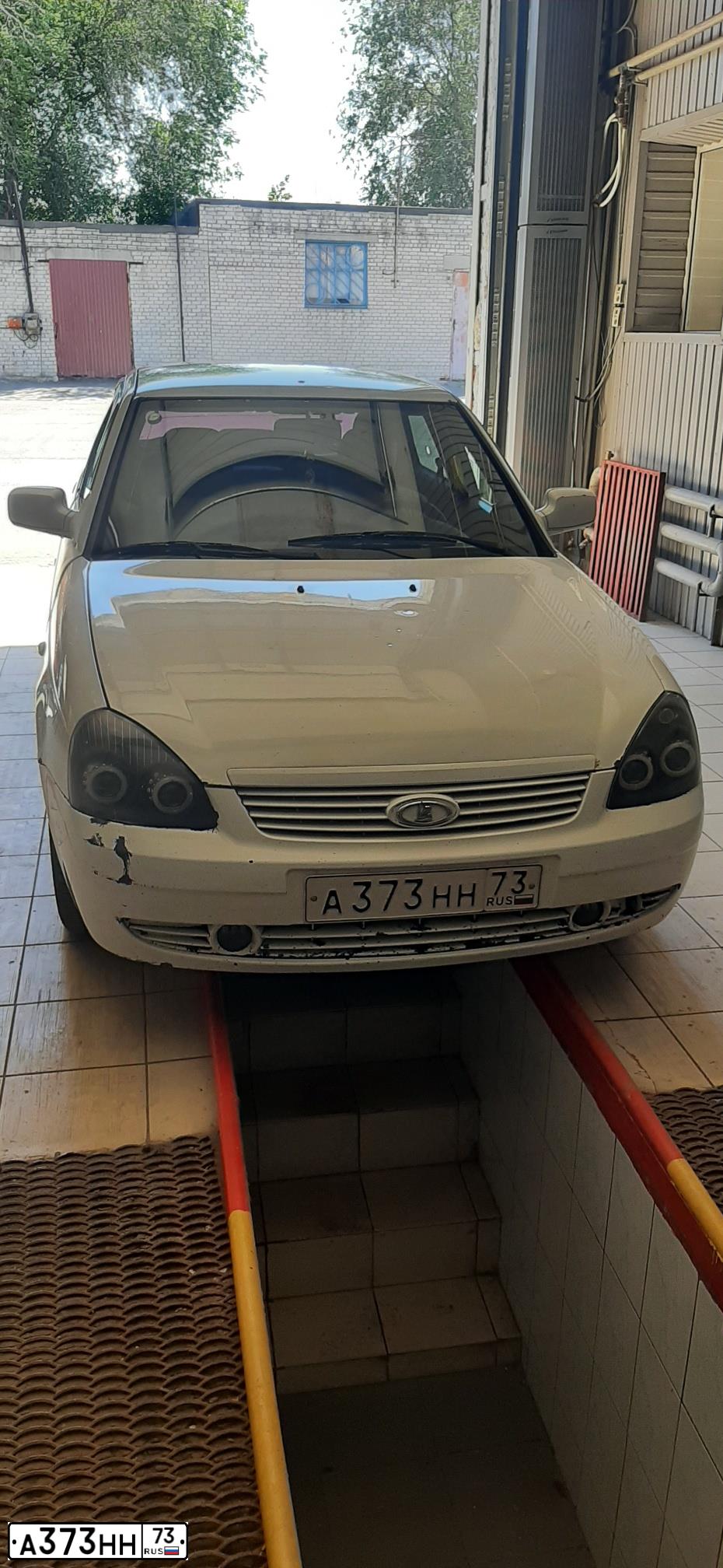 Фото автомобиля KIA RIO, 2013 — госномер А373НН73. Цвет: Белый
