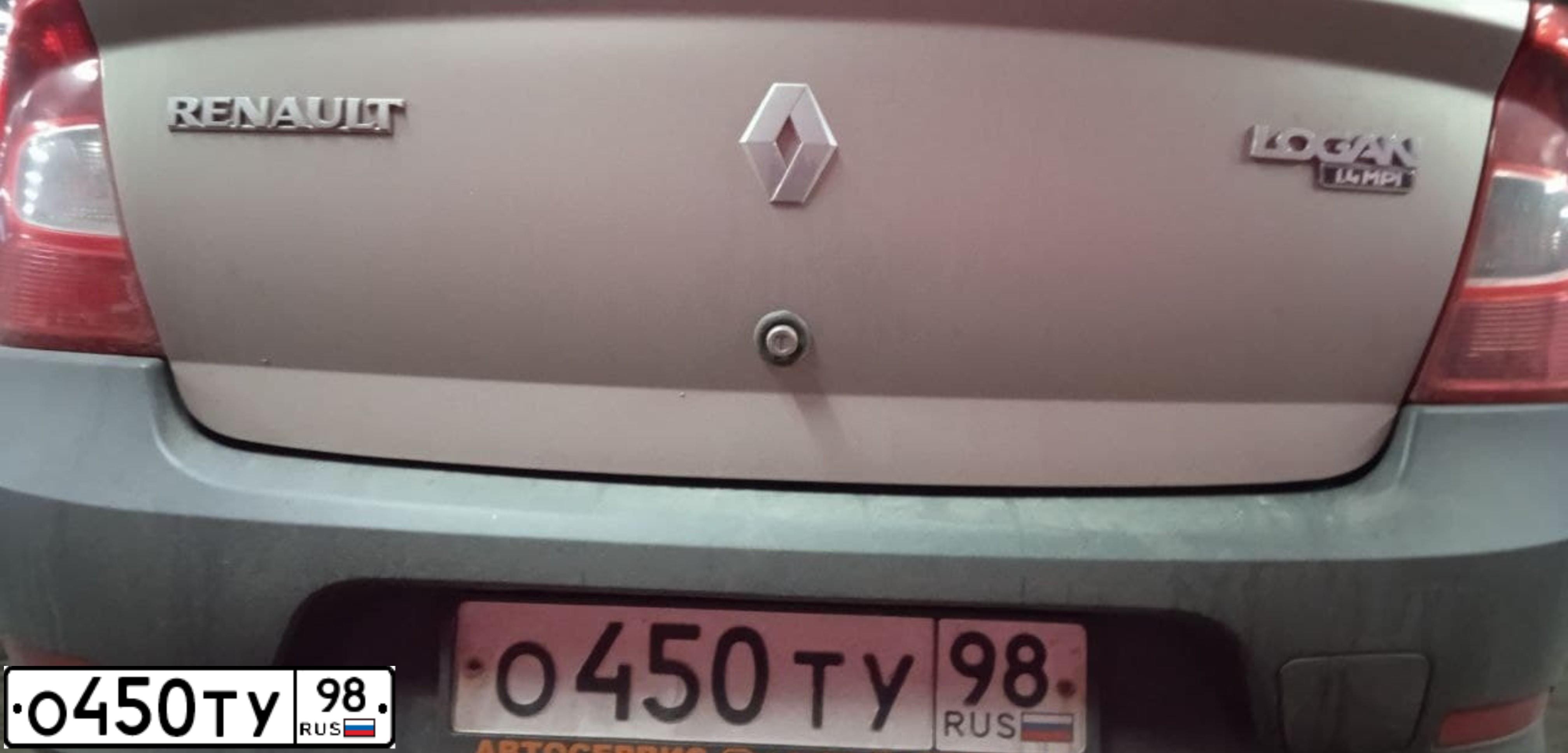 Фото автомобиля RENAULT T LOGAN, 2010 — госномер О450ТУ98. Цвет: БЕЖЕВЫЙ