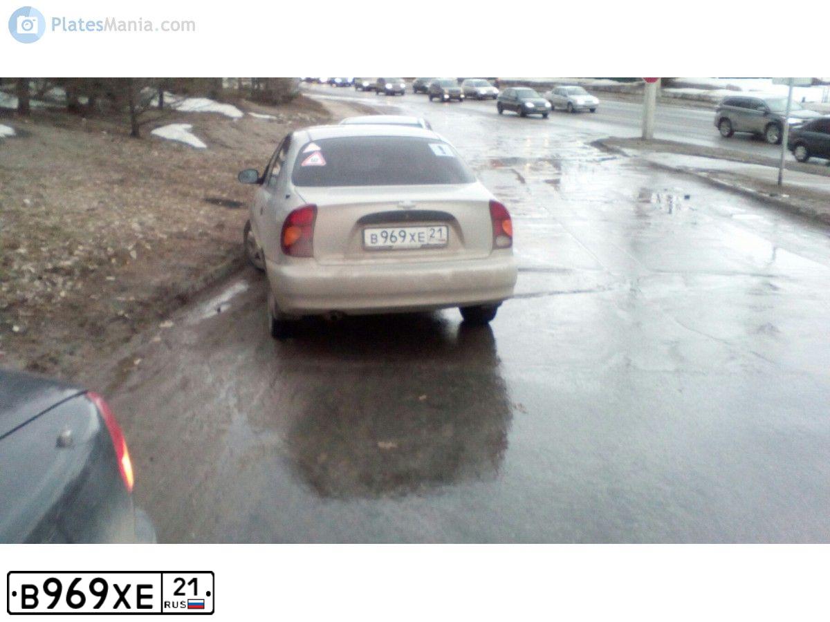 Фото автомобиля LADA 2114 SAMARA, 2010 — госномер В969ХЕ21. Цвет: СЕРО-СИНЕ-ЗЕЛЕНЫЙ