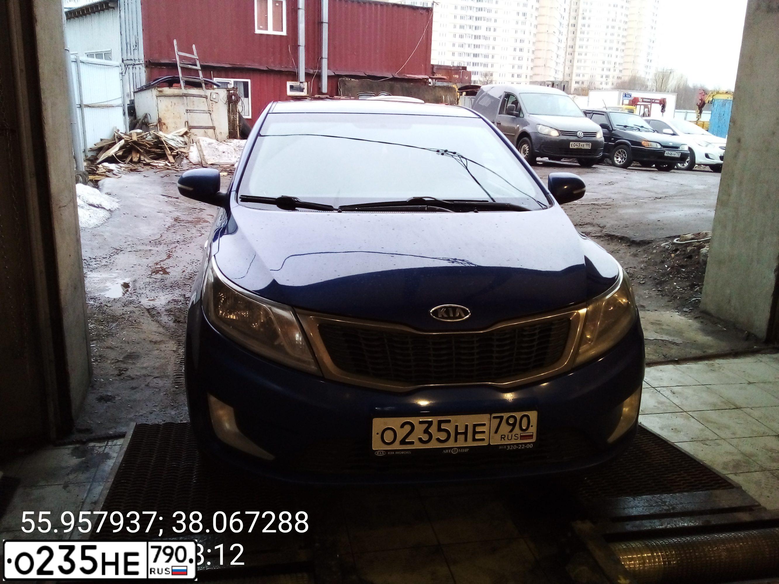 Фото автомобиля KIA RIO, 2012 — госномер М177ЕХ761. Цвет: синий