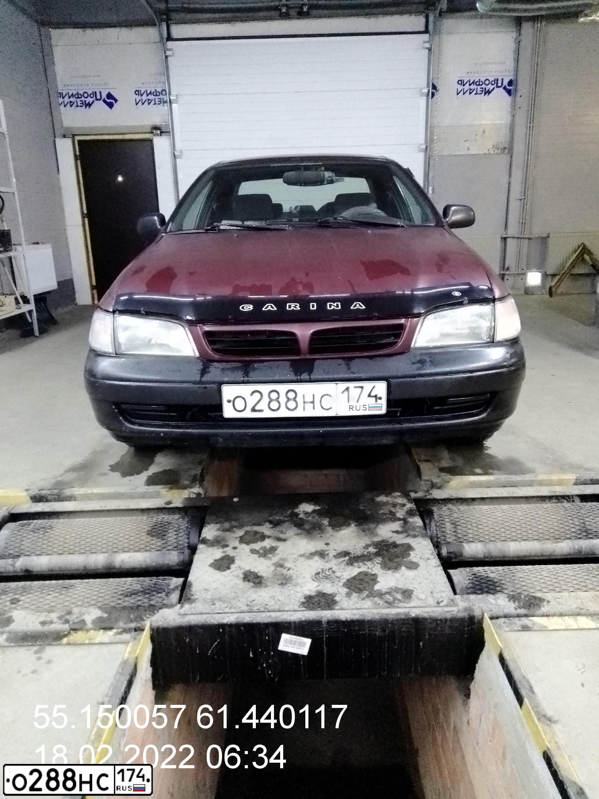 Фото автомобиля FORD FOCUS, 2007 — госномер О228НС174. Цвет: Серебристый