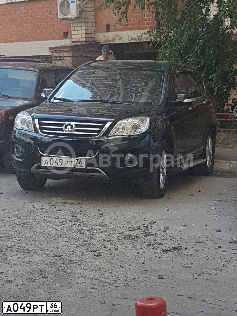 Фото автомобиля HAVAL H6, 2014 — госномер А049РТ36. Цвет: ЧЕРНЫЙ