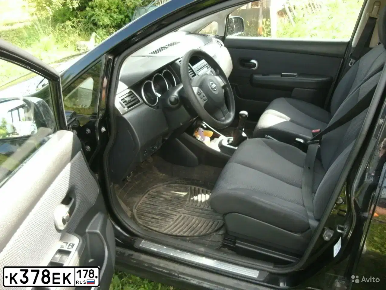 Фото автомобиля NISSAN TIIDA, 2008 — госномер К378ЕК178. Цвет: ЧЕРНЫЙ