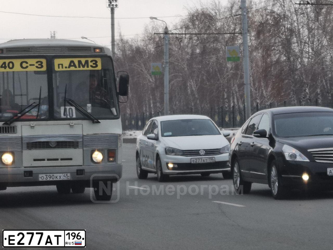 Фото автомобиля VOLKSWAGEN POLO, 2016 — госномер Е277АТ196. Цвет: БЕЛЫЙ