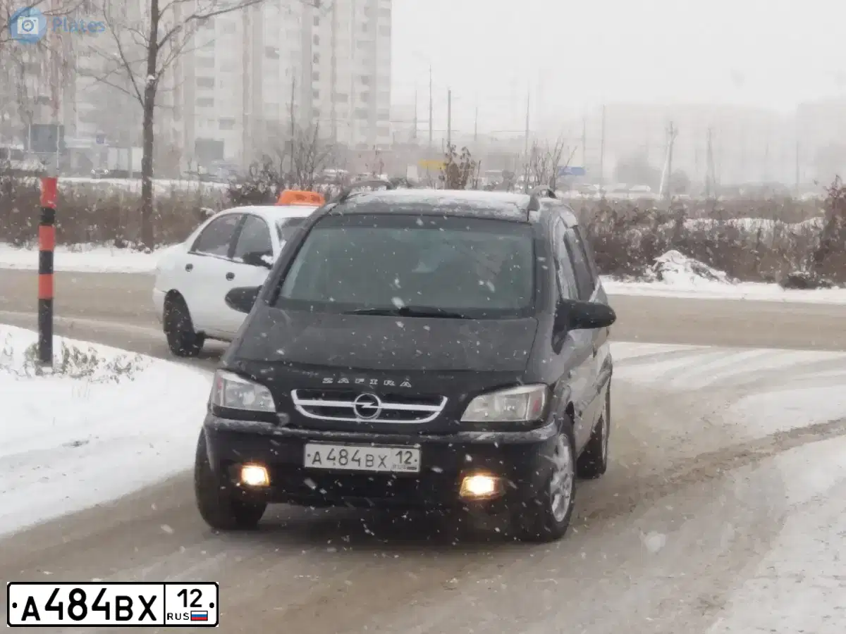 Фото автомобиля OPEL ZAFIRA, 2004 — госномер А484ВХ12. Цвет: ЧЕРНЫЙ