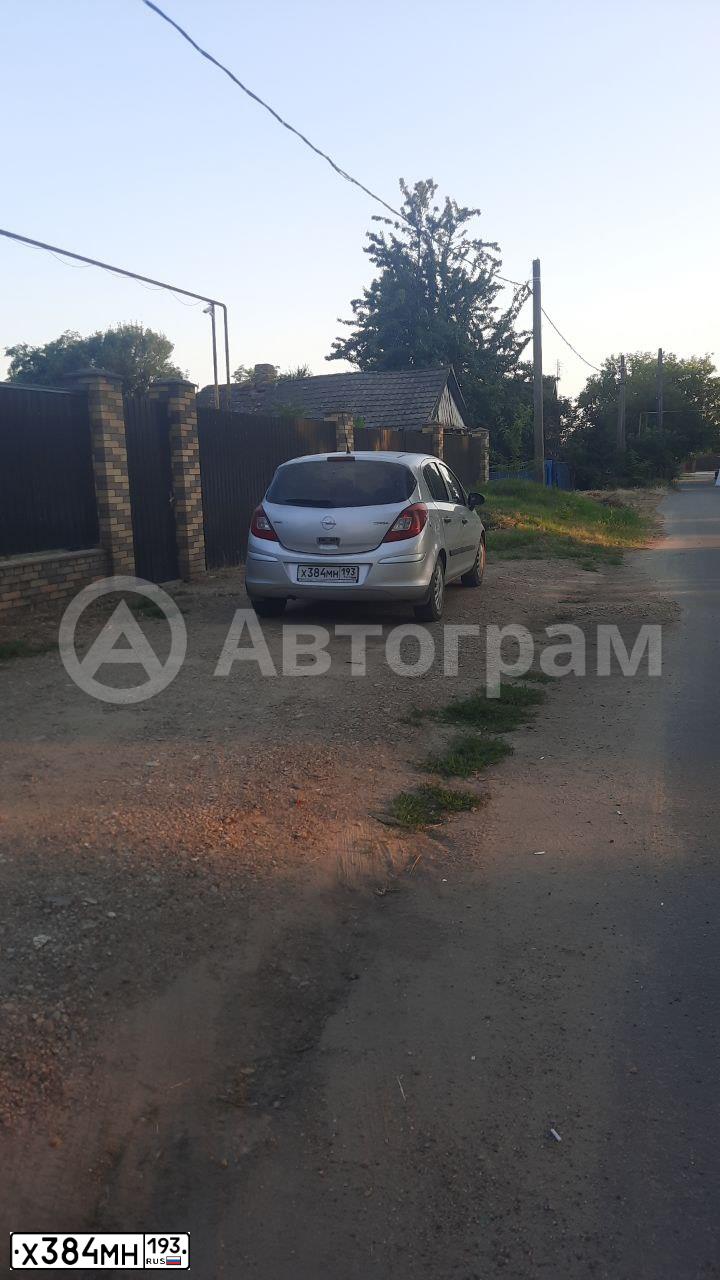 Фото автомобиля OPEL CORSA, 2007 — госномер Х384МН193. Цвет: Серебристый