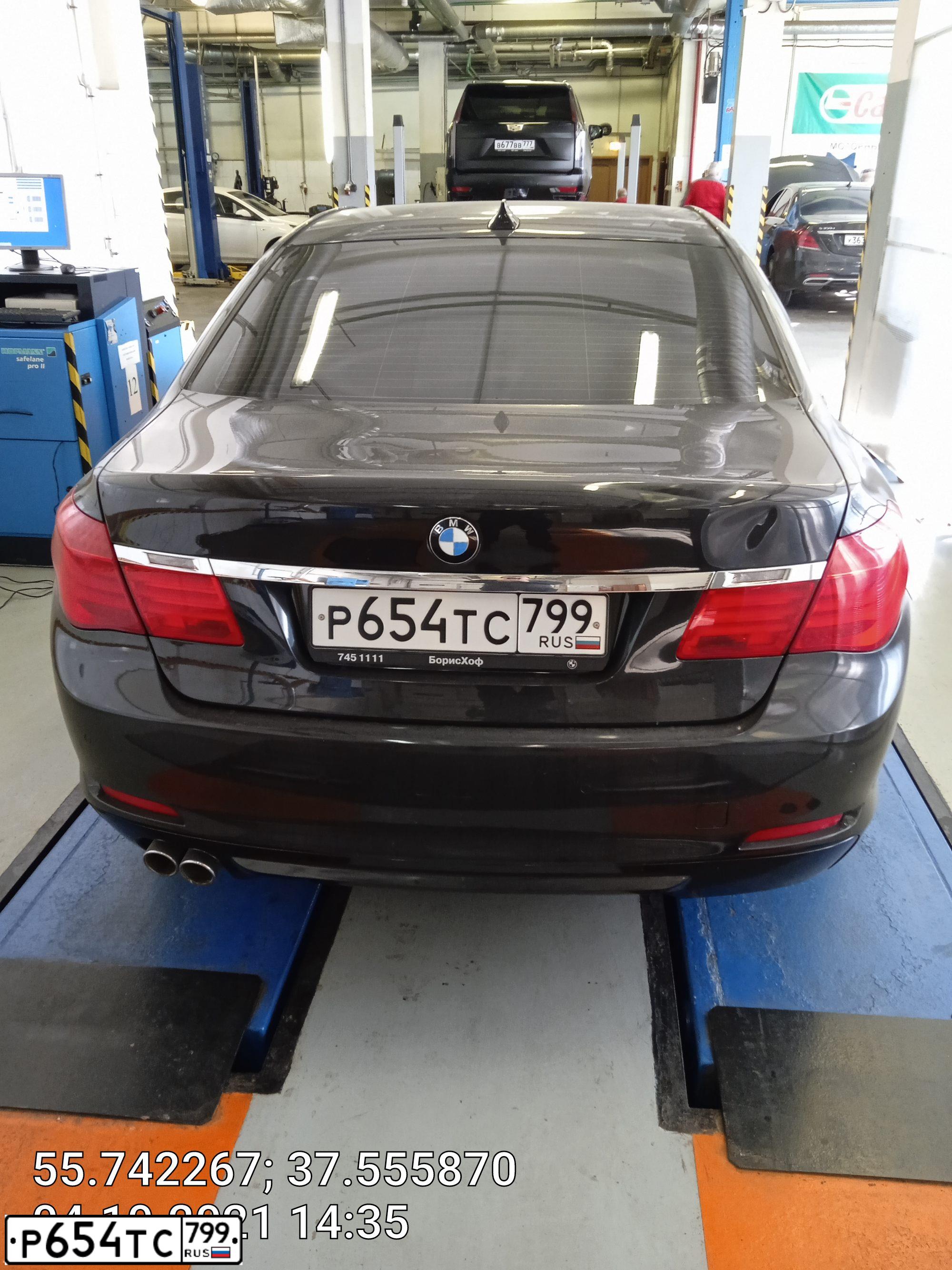 Фото автомобиля BMW SERIE 7, 2009 — госномер Р654ТС799. Цвет: ЧЕРНЫЙ