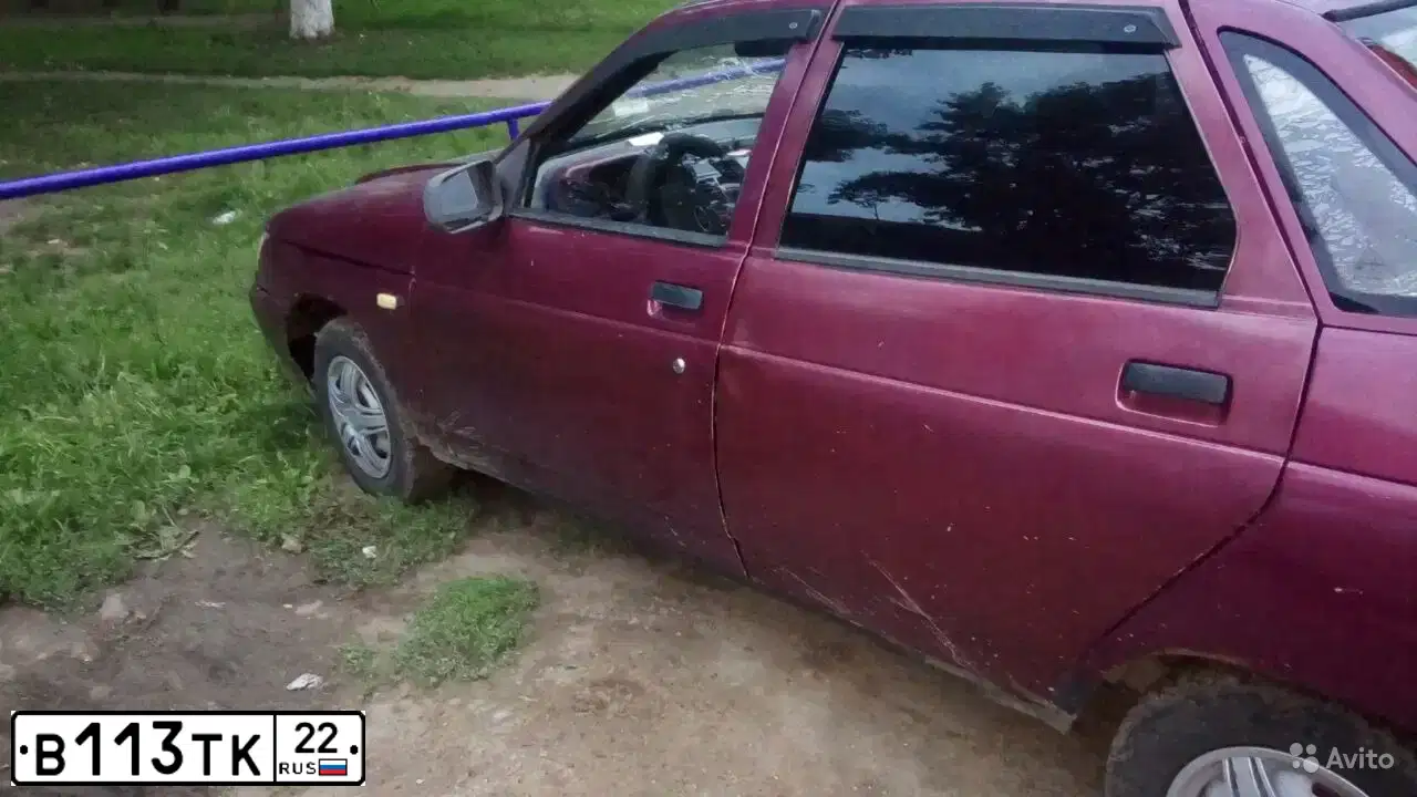 Фото автомобиля LADA 2110, 1997 — госномер В113ТК22. Цвет: ФИОЛЕТОВЫЙ