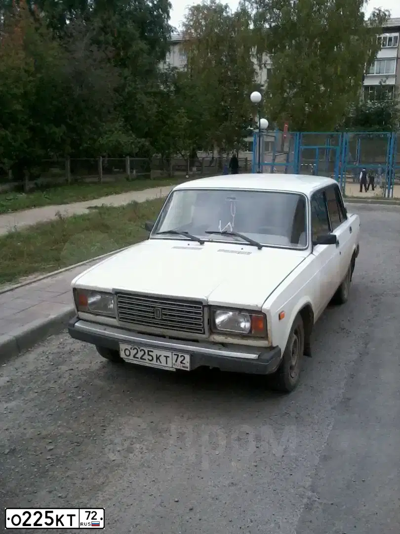 Фото автомобиля LADA 2107, 2003 — госномер О225КТ72. Цвет: ЯРКО-БЕЛЫЙ