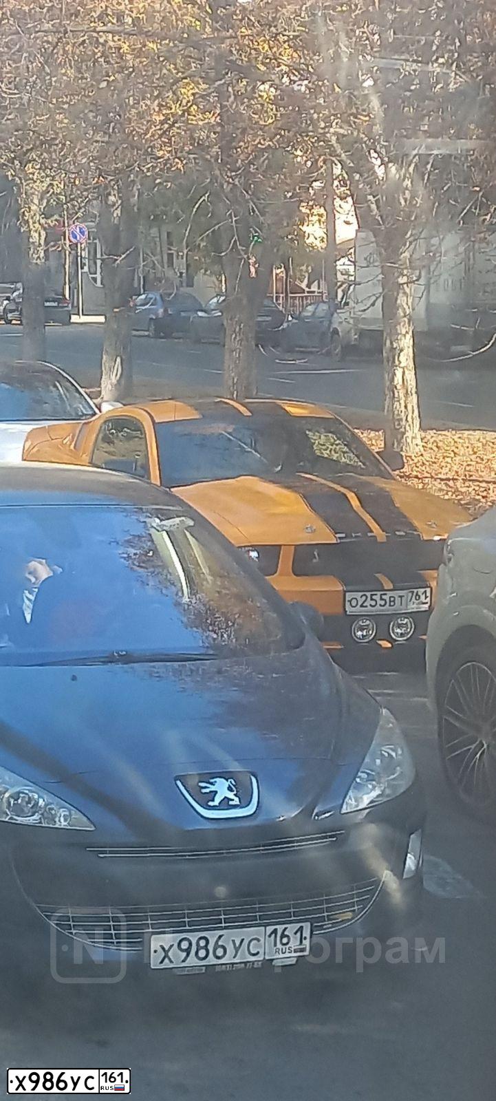 Фото автомобиля PEUGEOT 308, 2008 — госномер Х986УС161. Цвет: ТЕМНО-СИНИЙ