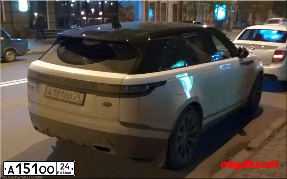 Фото автомобиля VOLKSWAGEN TOUAREG, 2008 — госномер М756ММ124. Цвет: ЧЕРНЫЙ