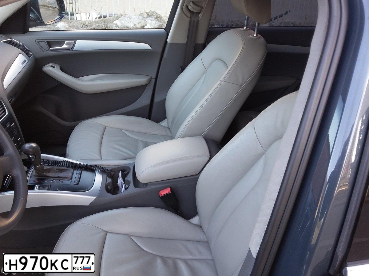 Фото автомобиля AUDI Q5, 2009 — госномер Н970КС777. Цвет: СЕРЫЙ ТЕМНЫЙ
