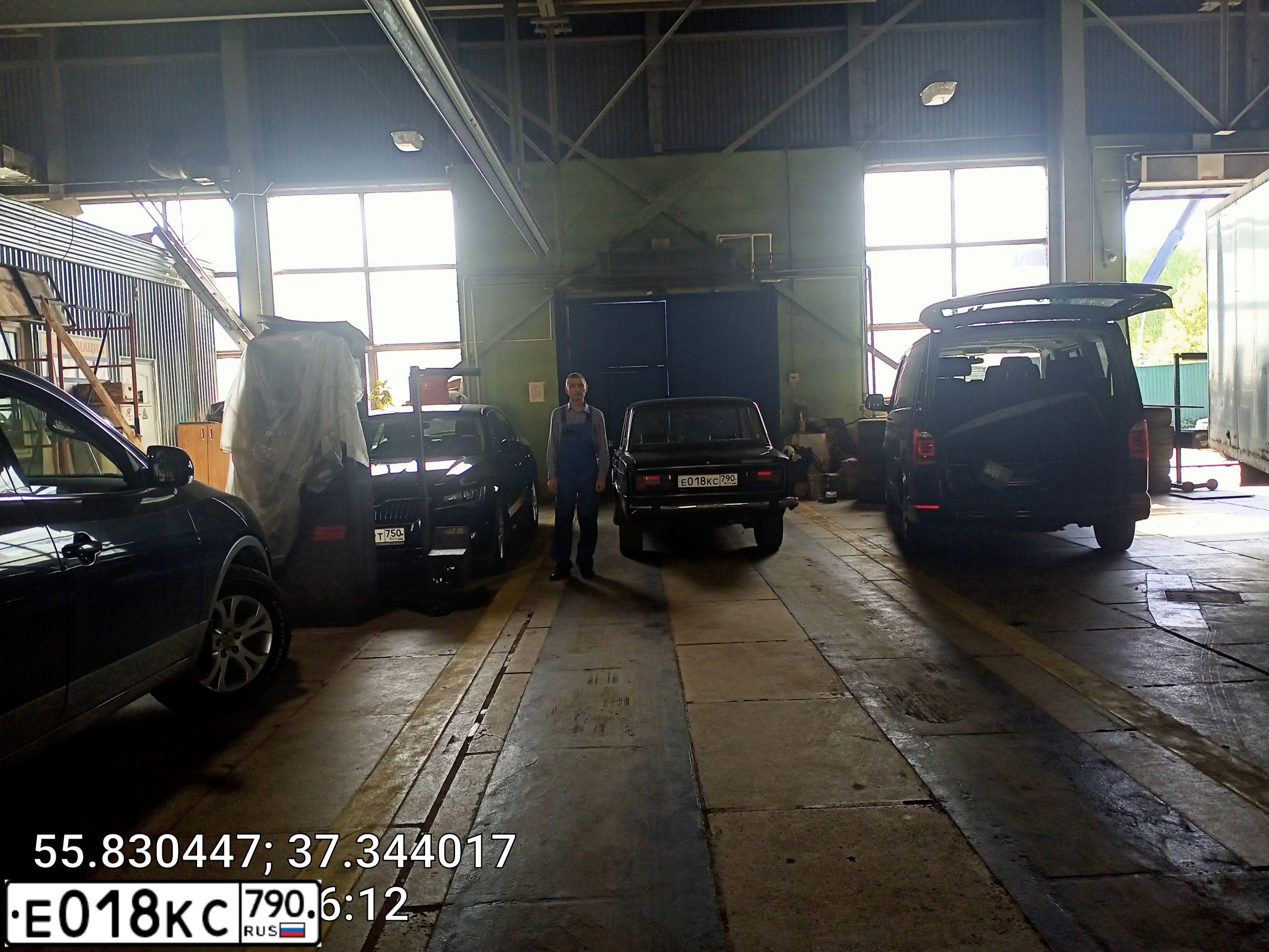 Фото автомобиля LADA 2106, 1996 — госномер Е018КС790. Цвет: ЧЕРНЫЙ