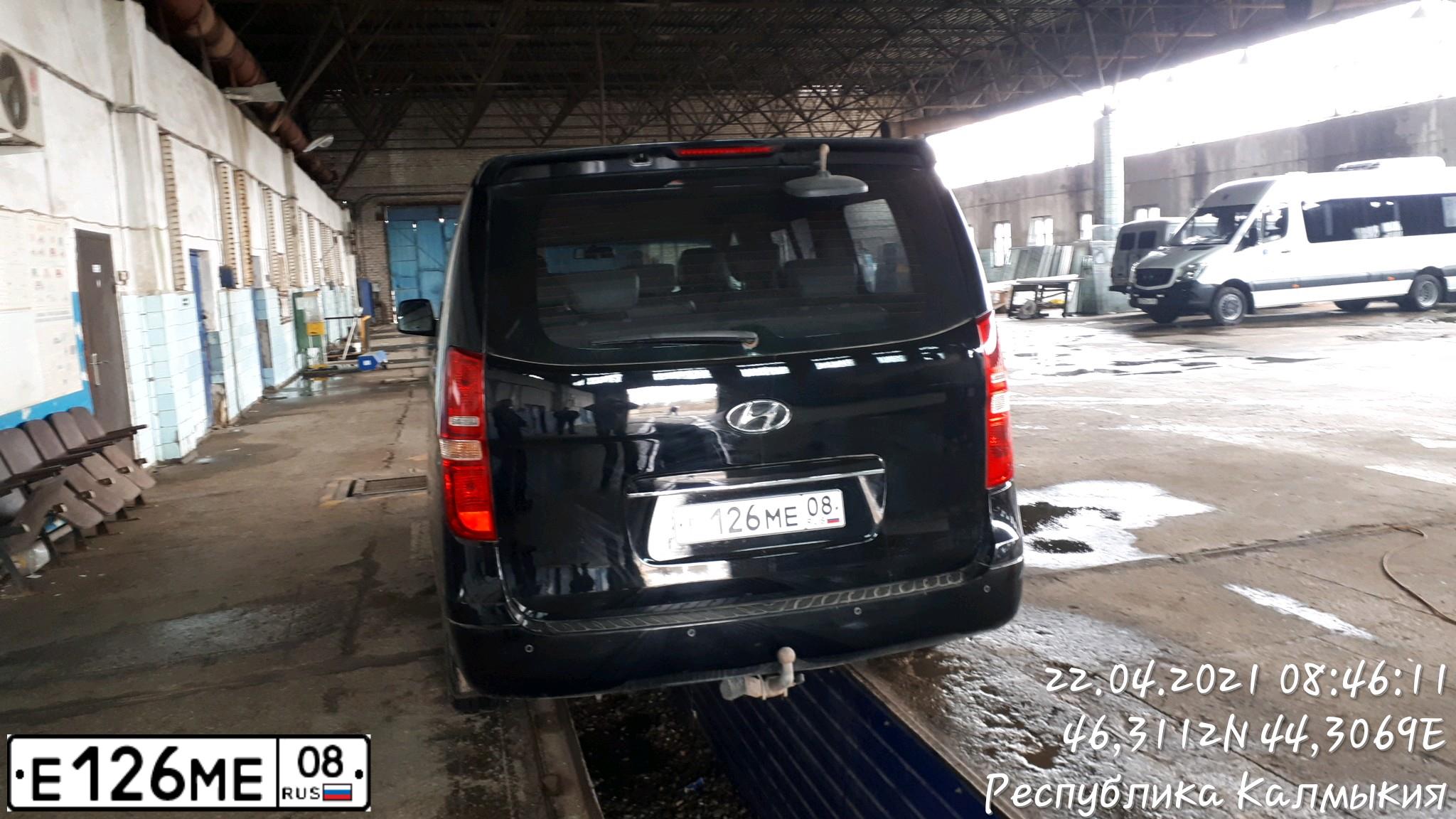 Фото автомобиля HYUNDAI H-1, 2010 — госномер Е014СО08