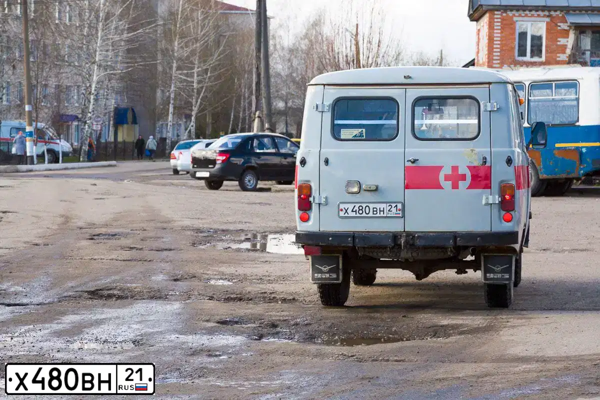 Фото автомобиля UAZ Z 3962, 2005 — госномер К918РН21. Цвет: БЕЛАЯ НОЧЬ