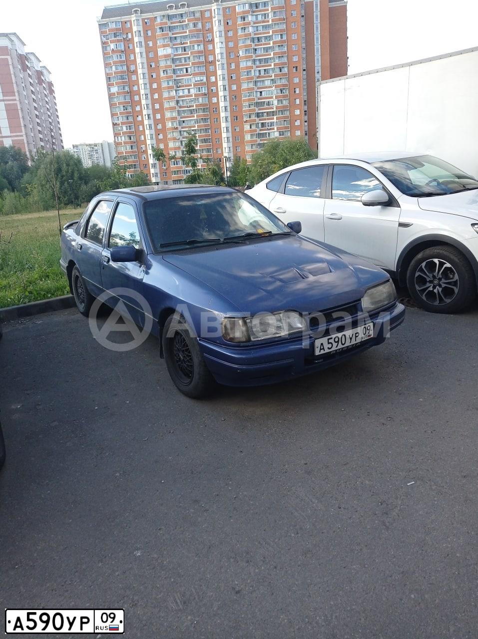 Фото автомобиля FORD SIERRA, 1990 — госномер А590УР09. Цвет: СИНИЙ