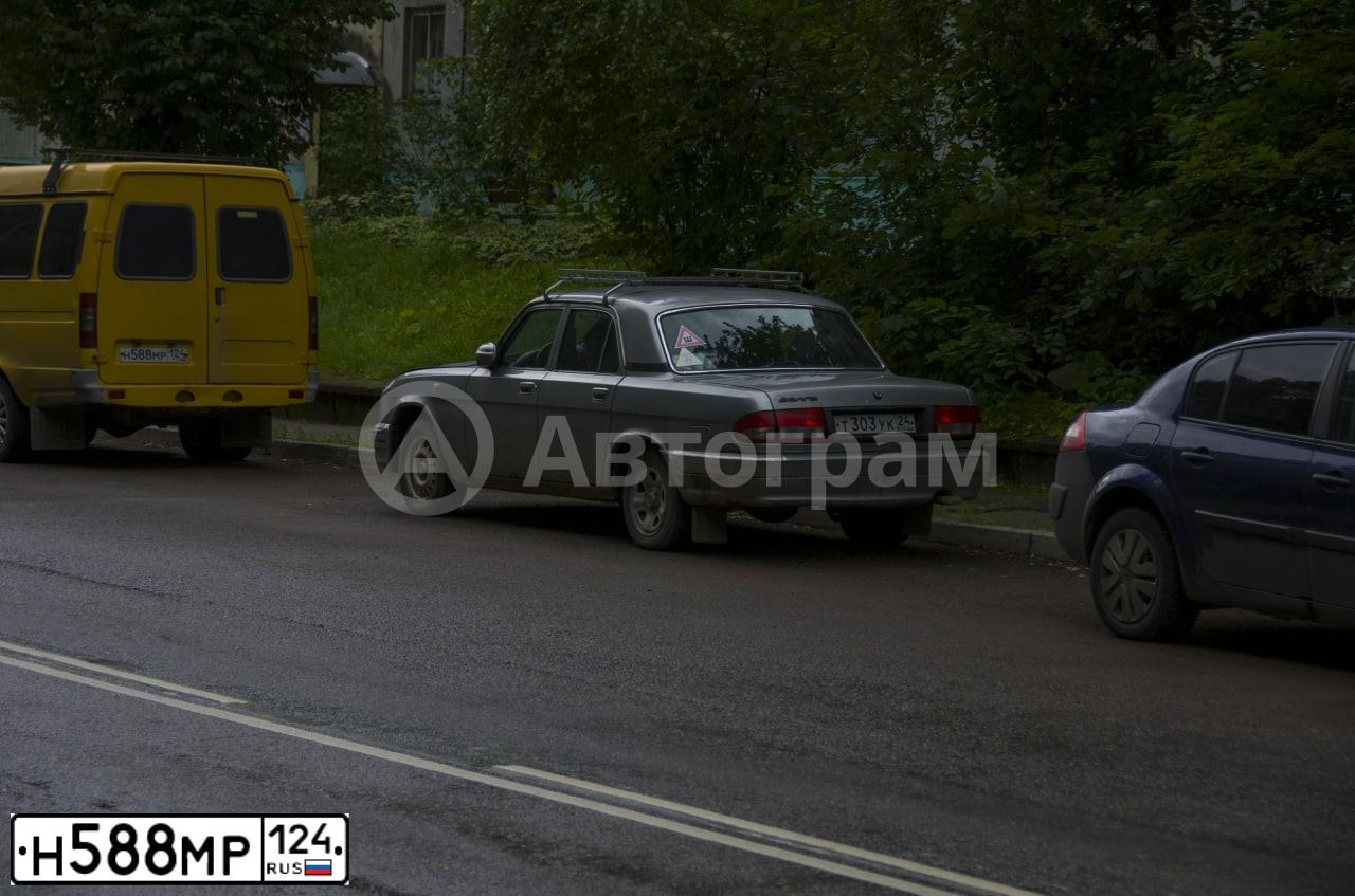 Фото автомобиля GAZ 3221 GAZEL, 2006 — госномер Н588МР124. Цвет: ЖЕЛТЫЙ