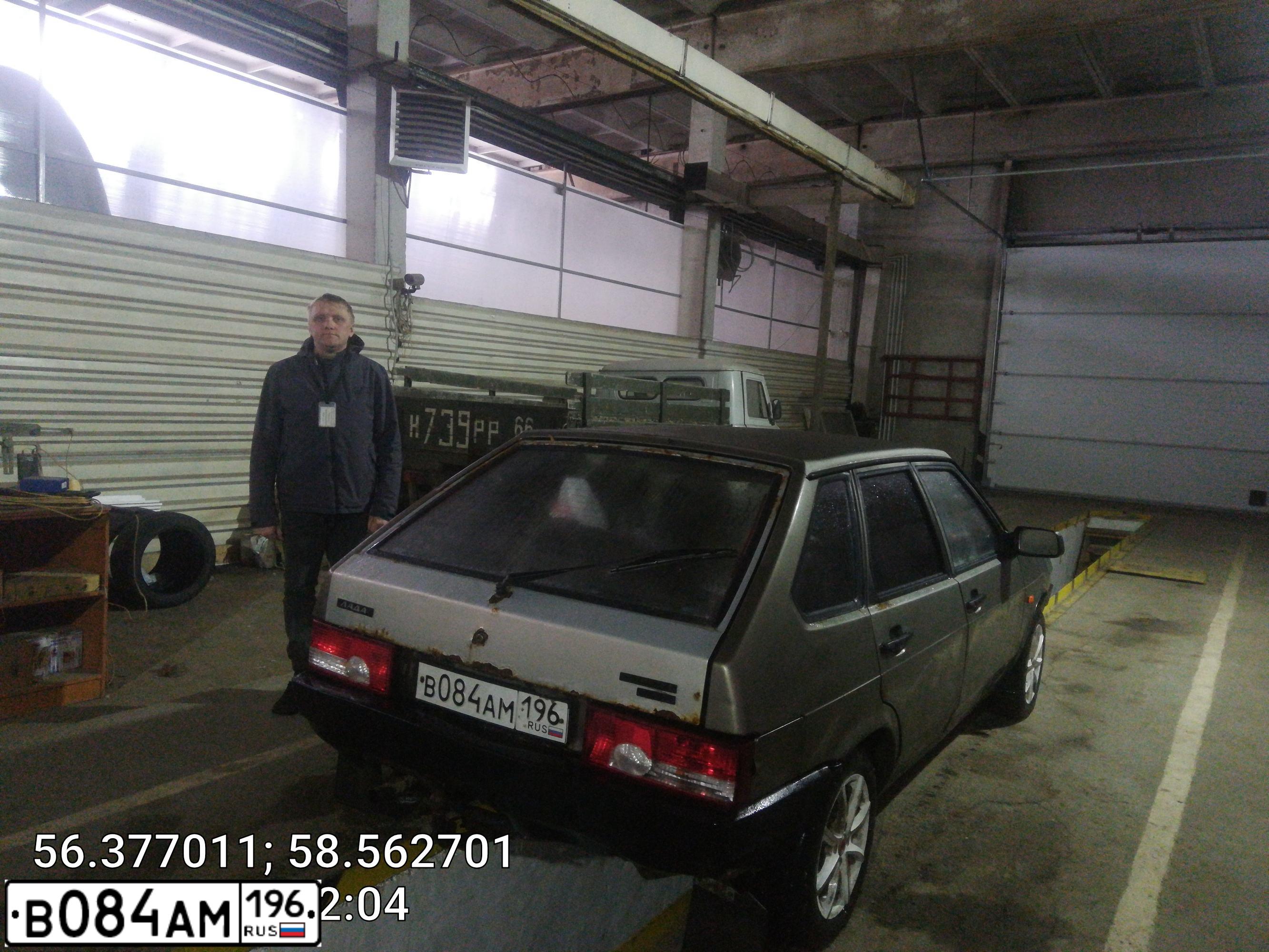 Фото автомобиля LADA 2109 SAMARA, 2002 — госномер В084АМ196. Цвет: СЕРО-ЗЕЛЕНЫЙ