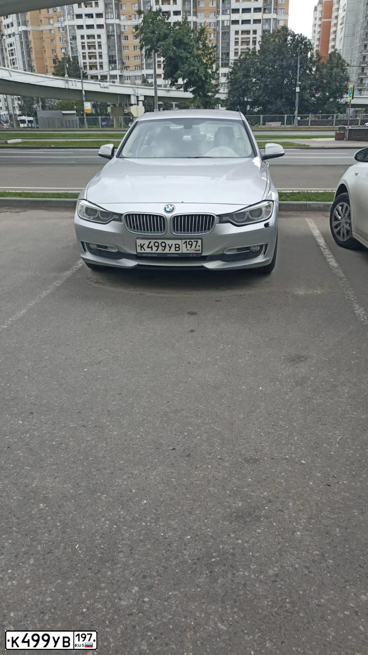 Фото автомобиля BMW SERIE 3, 2012 — госномер К499УВ197. Цвет: СЕРЫЙ