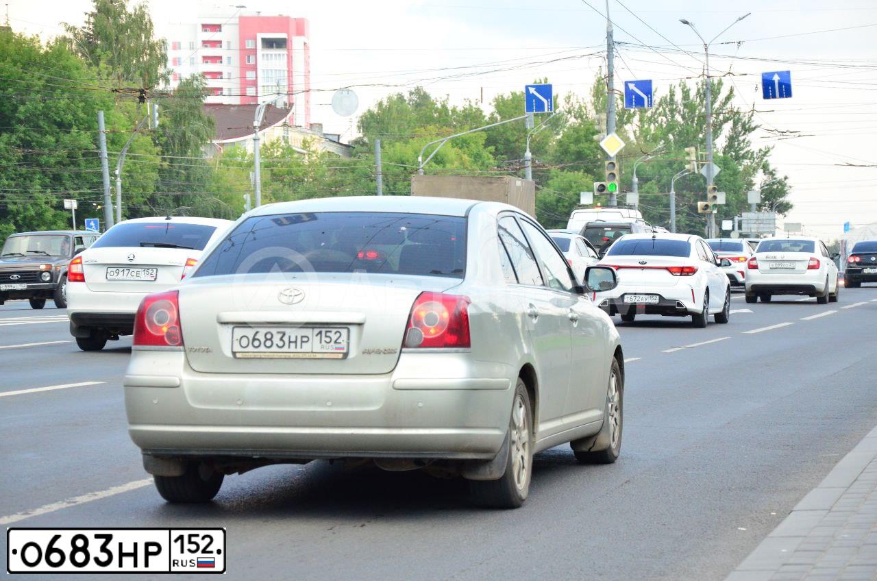 Фото автомобиля TOYOTA AVENSIS, 2007 — госномер О683НР152. Цвет: СВЕТЛО-СЕРЫЙ