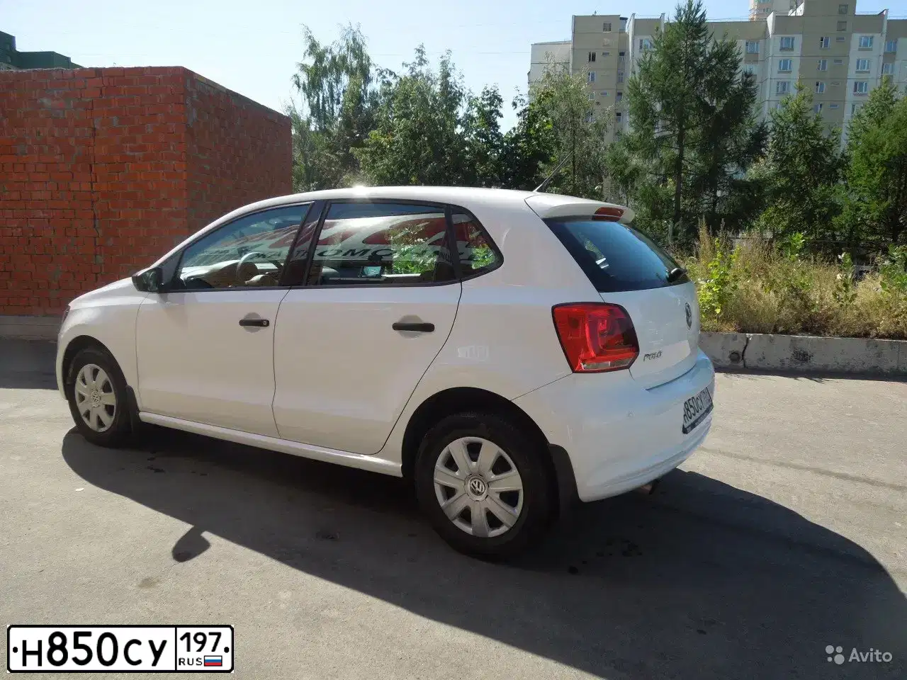 Фото автомобиля VOLKSWAGEN POLO, 2011 — госномер А345ОТ126. Цвет: БЕЛЫЙ