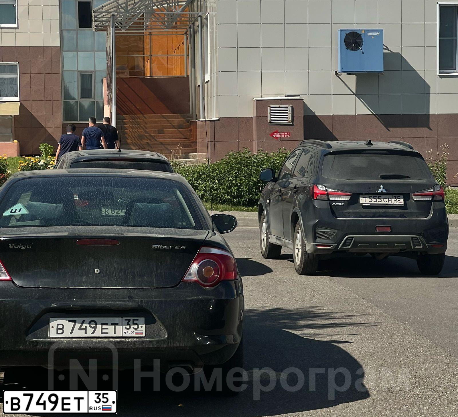 Фото автомобиля GAZ Z WOLGA SIBER, 2010 — госномер В749ЕТ35. Цвет: ЧЕРНЫЙ