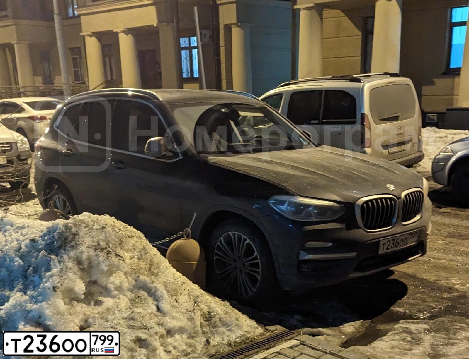 Фото автомобиля BMW X3, 2018 — госномер Т236ОО799. Цвет: ЧЕРНЫЙ
