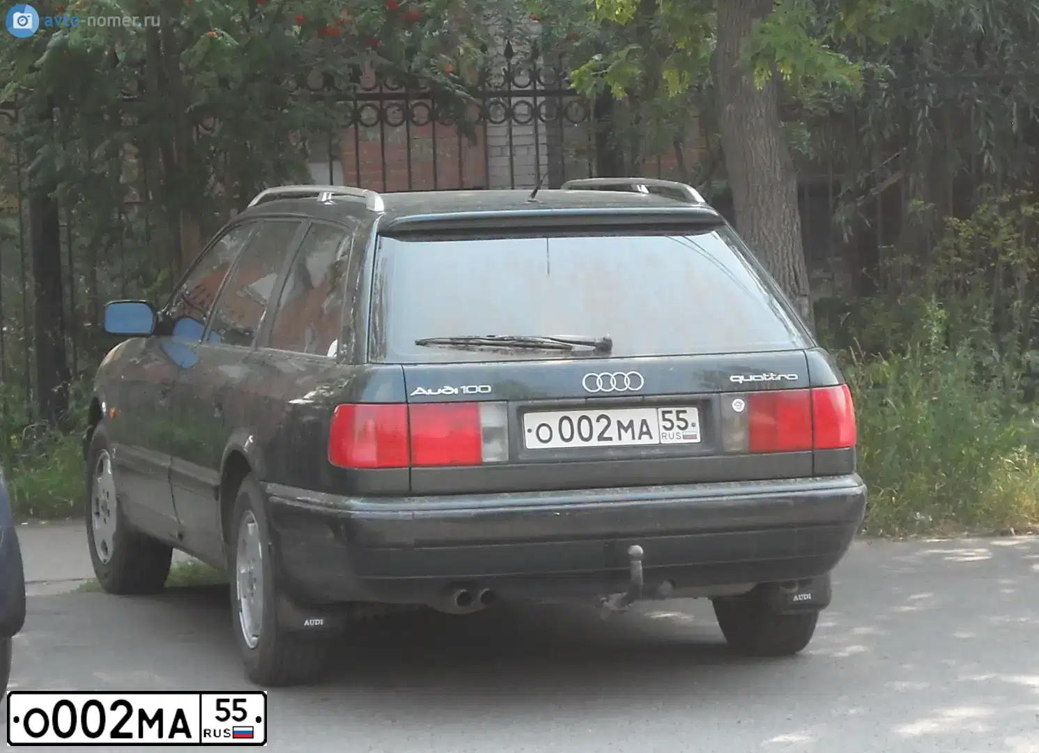Фото автомобиля AUDI 100, 1992 — госномер О002МА55. Цвет: Т.ЗЕЛЕНЫЙ