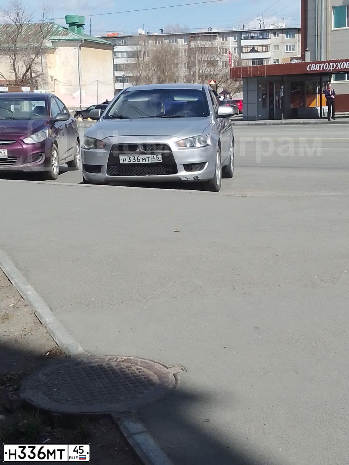 Фото автомобиля MITSUBISHI LANCER, 2008 — госномер С022РС72. Цвет: Серебристый