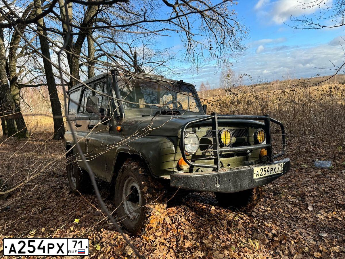 Фото автомобиля UAZ 3151 / HUNTER, 1991 — госномер А254РХ71. Цвет: ХАКИ