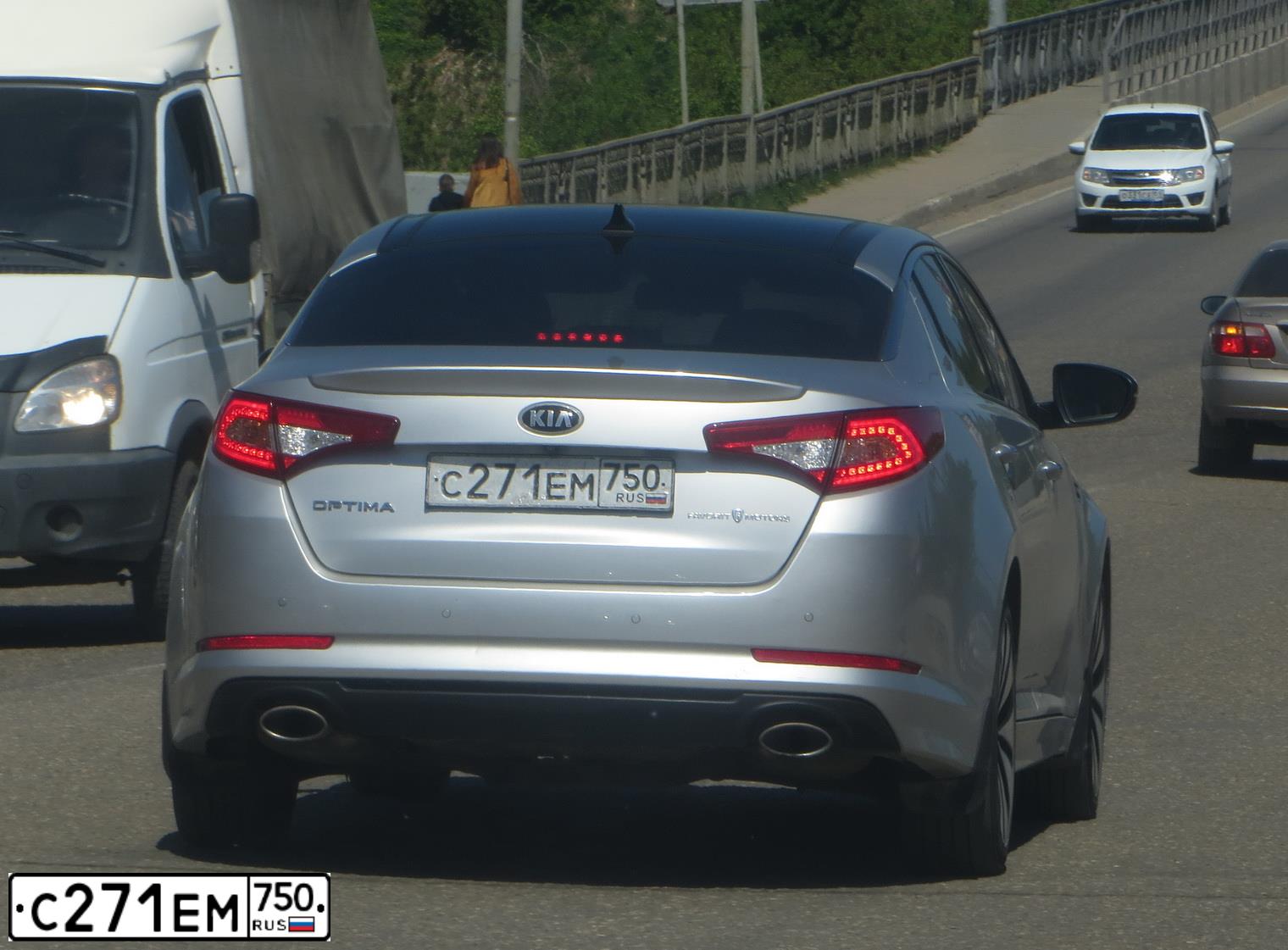 Фото автомобиля KIA MAGENTIS / OPTIMA, 2013 — госномер О033ЕО797. Цвет: СЕРЕБРИСТЫЙ