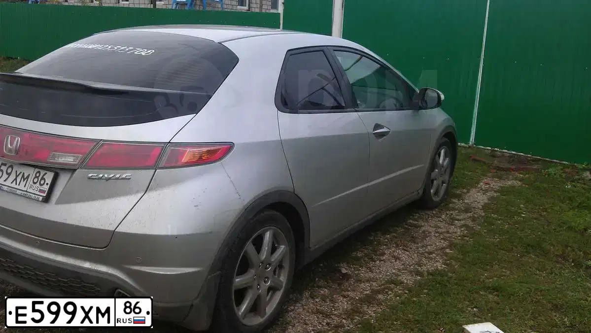 Фото автомобиля LIFAN SOLANO, 2010 — госномер Е599ХМ86. Цвет: СЕРЕБРО