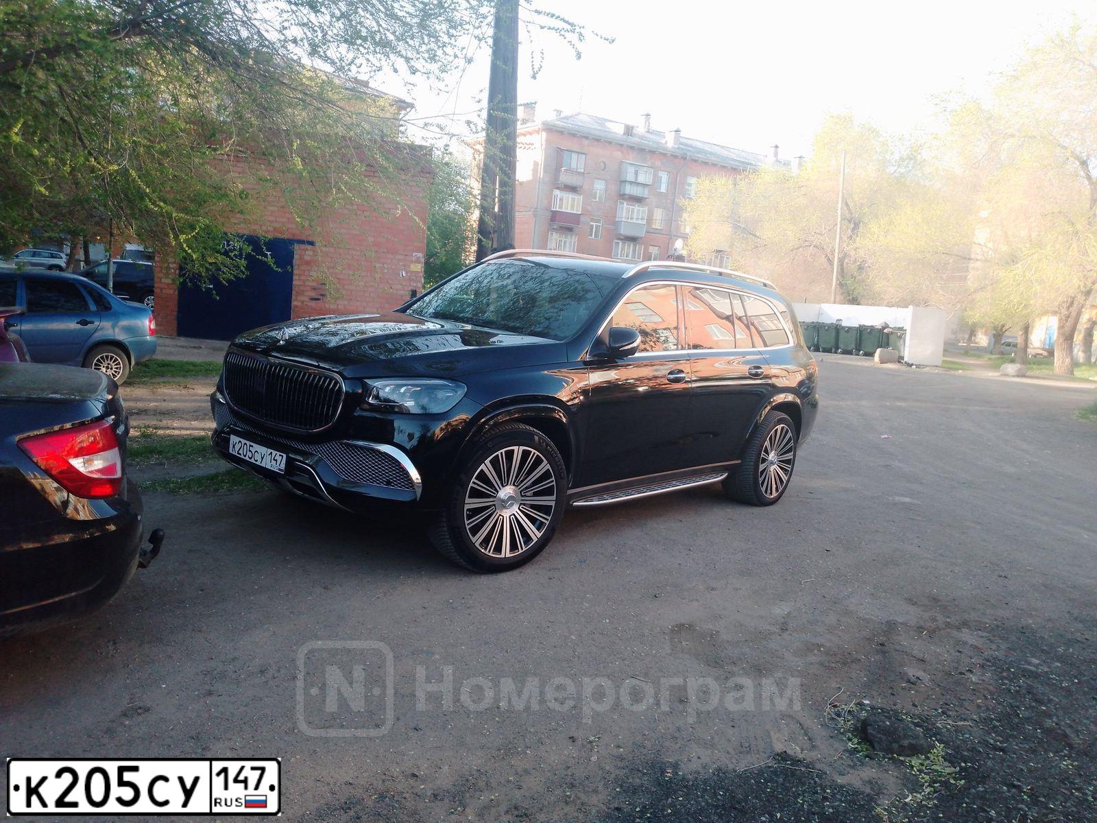 Фото автомобиля MERCEDES-BENZ GLS450, 2022 — госномер Е057УЕ156. Цвет: ЧЕРНЫЙ