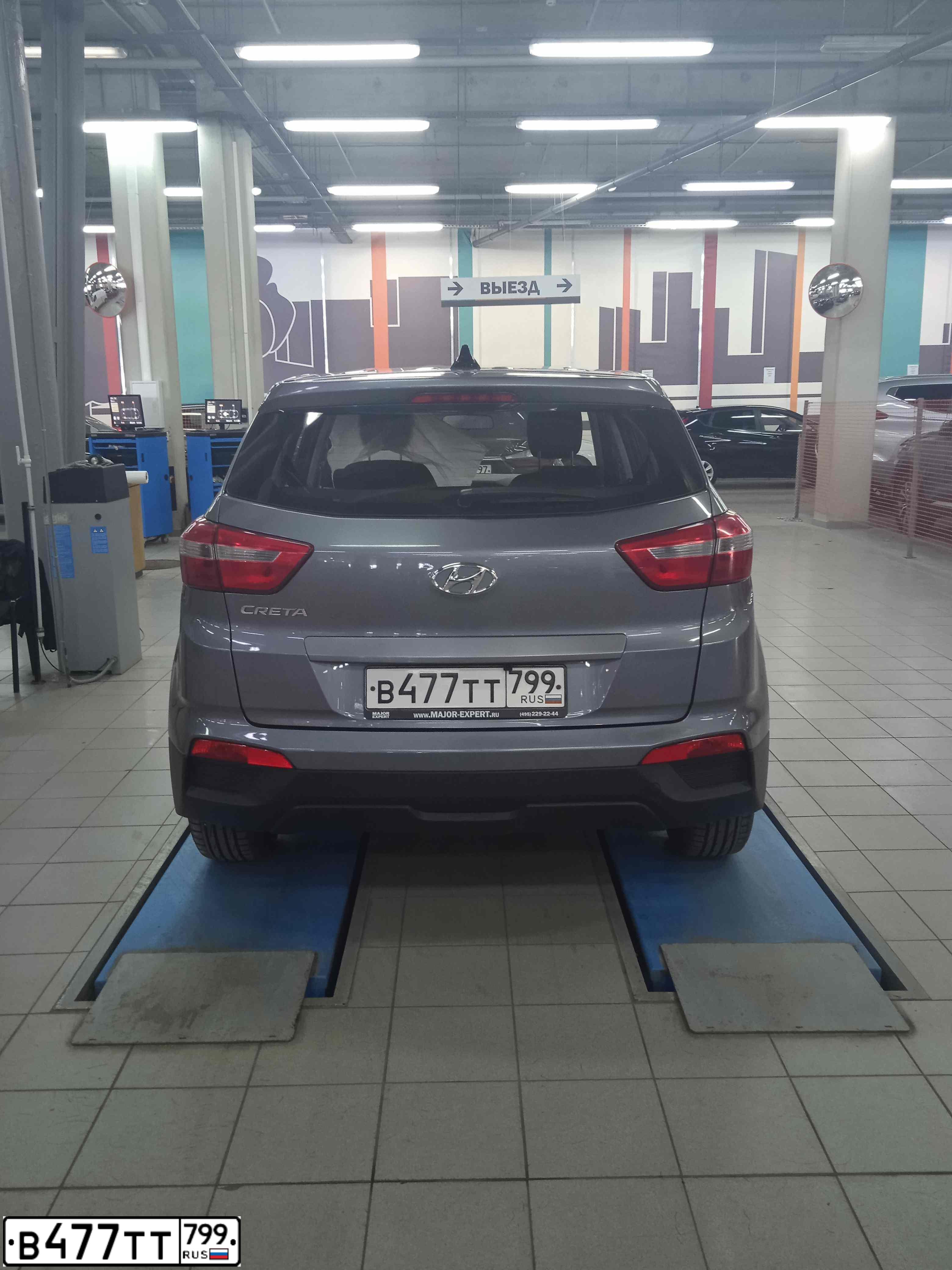 Фото автомобиля HYUNDAI CRETA, 2017 — госномер В477ТТ799. Цвет: СЕРЫЙ