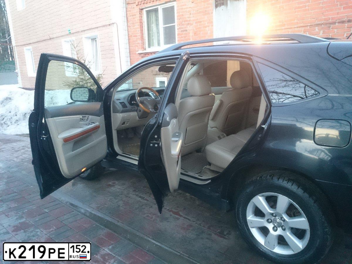 Фото автомобиля LEXUS RX, 2003 — госномер О050ОО152. Цвет: ЧЕРНЫЙ