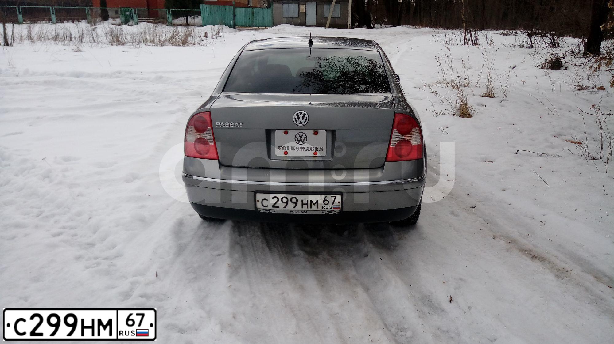Фото автомобиля VOLKSWAGEN PASSAT, 2001 — госномер У781АВ181. Цвет: СЕРЫЙ