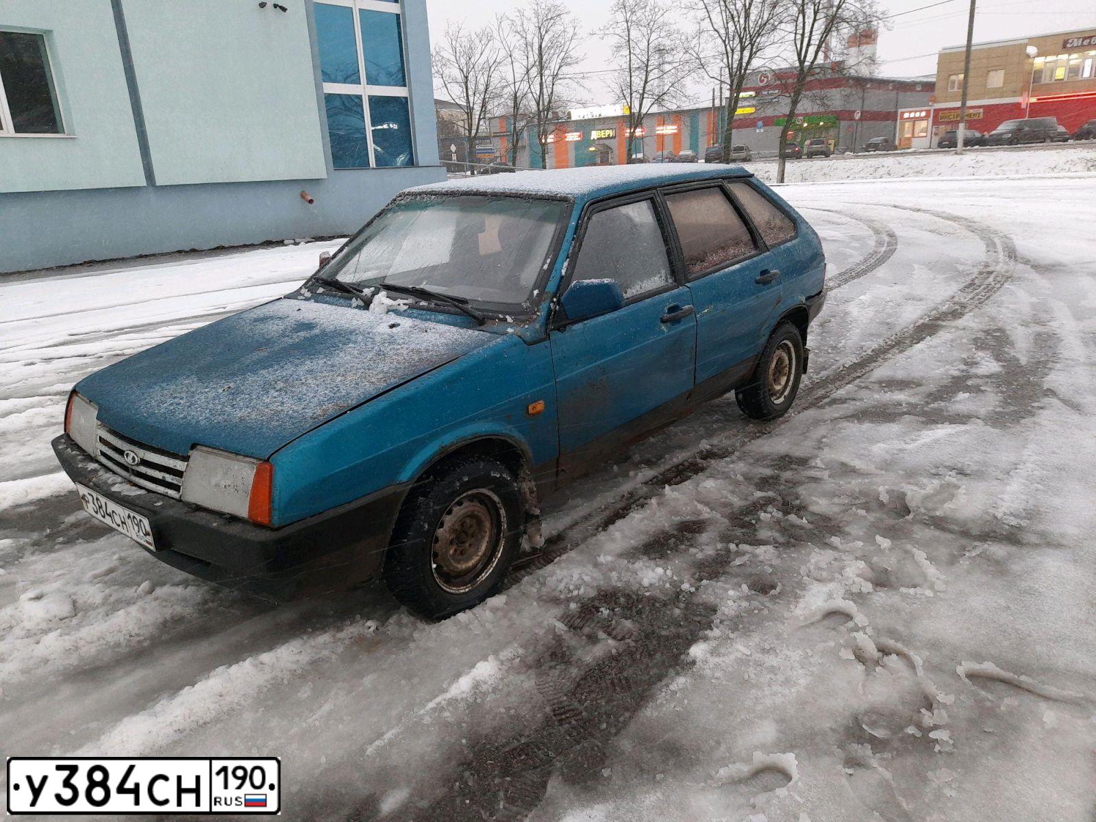 Фото автомобиля DERWAYS HAIMA 3, 2011 — госномер У384СН190. Цвет: СЕРЫЙ
