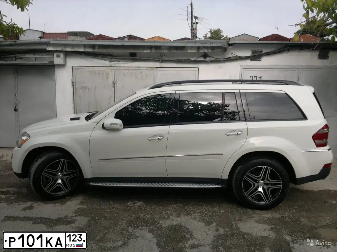 Фото автомобиля BMW X6, 2015 — госномер Р101КА123. Цвет: БЕЛЫЙ МЕТАЛЛИК