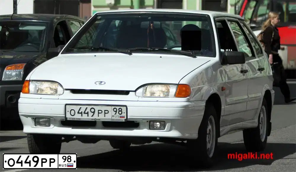 Фото автомобиля LADA 2114, 2010 — госномер Н057КН198. Цвет: Белый