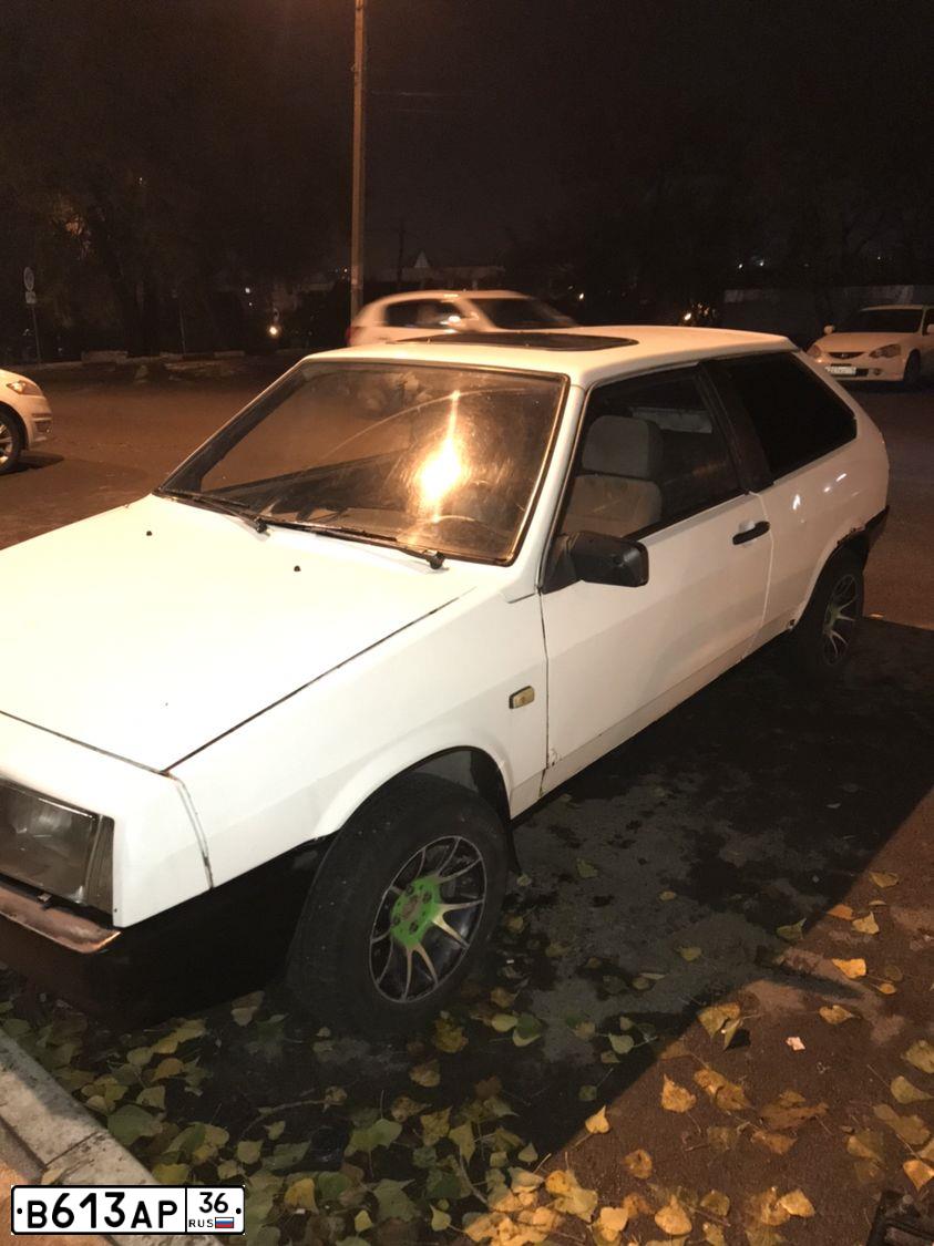 Фото автомобиля VAZ 2108 SAMARA, 1990 — госномер Н993КО136. Цвет: Белый