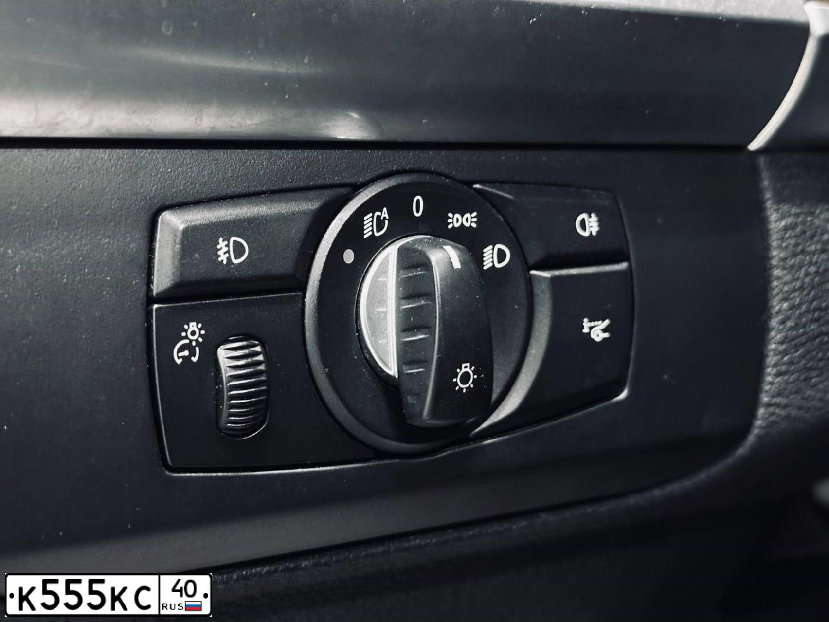 Фото автомобиля MERCEDES CLS-KLASSE, 2014 — госномер О292ОР40. Цвет: БЕЛЫЙ