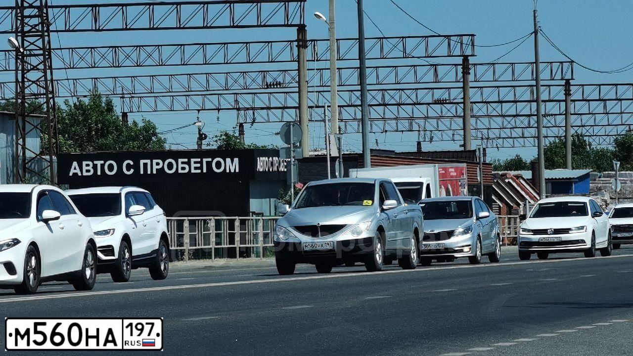 Фото автомобиля VOLKSWAGEN PASSAT, 2011 — госномер М560НА197. Цвет: Серый