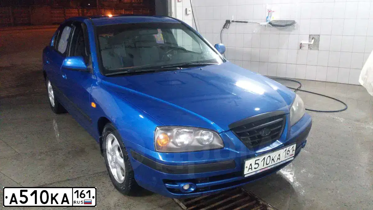 Фото автомобиля HYUNDAI ELANTRA, 2004 — госномер А510КА161. Цвет: СИНИЙ