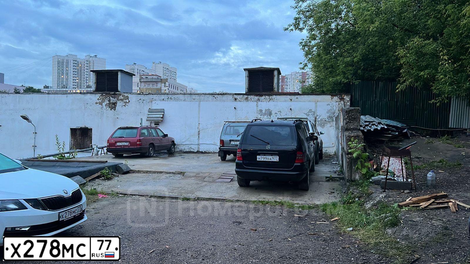 Фото автомобиля CHEVROLET NIVA, 2013 — госномер Т903ХА799. Цвет: СЕРЫЙ