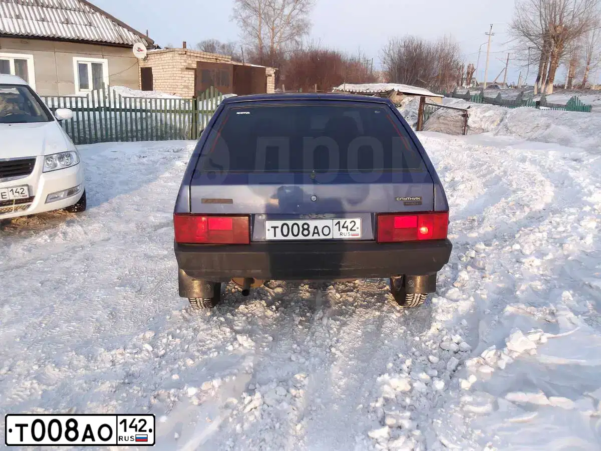 Фото автомобиля LADA 2109 SAMARA, 1997 — госномер Т008АО42. Цвет: САПФИР
