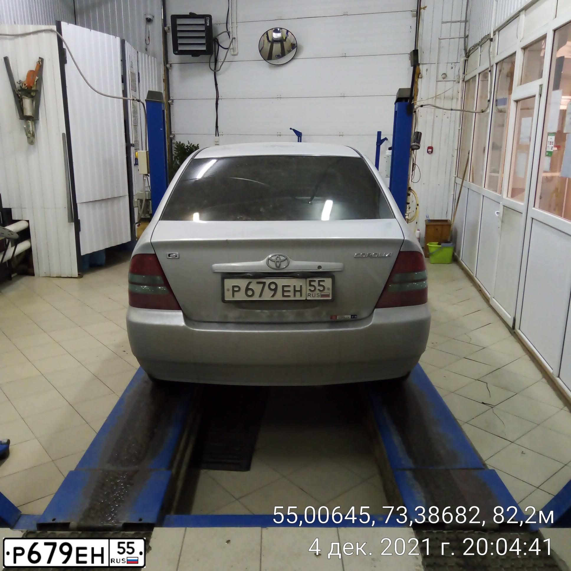 Фото автомобиля TOYOTA COROLLA, 2003 — госномер Р679ЕН55