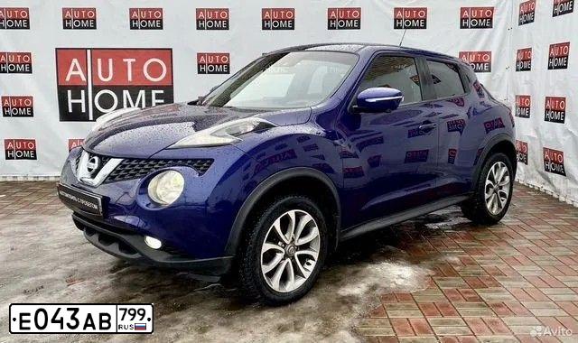 Фото автомобиля NISSAN JUKE, 2017 — госномер Х671МА60. Цвет: Темно-синий